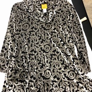 XL Ruby Road Metallic tunic